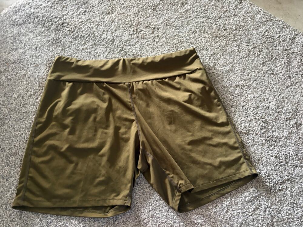 Womens 4x green biker shorts